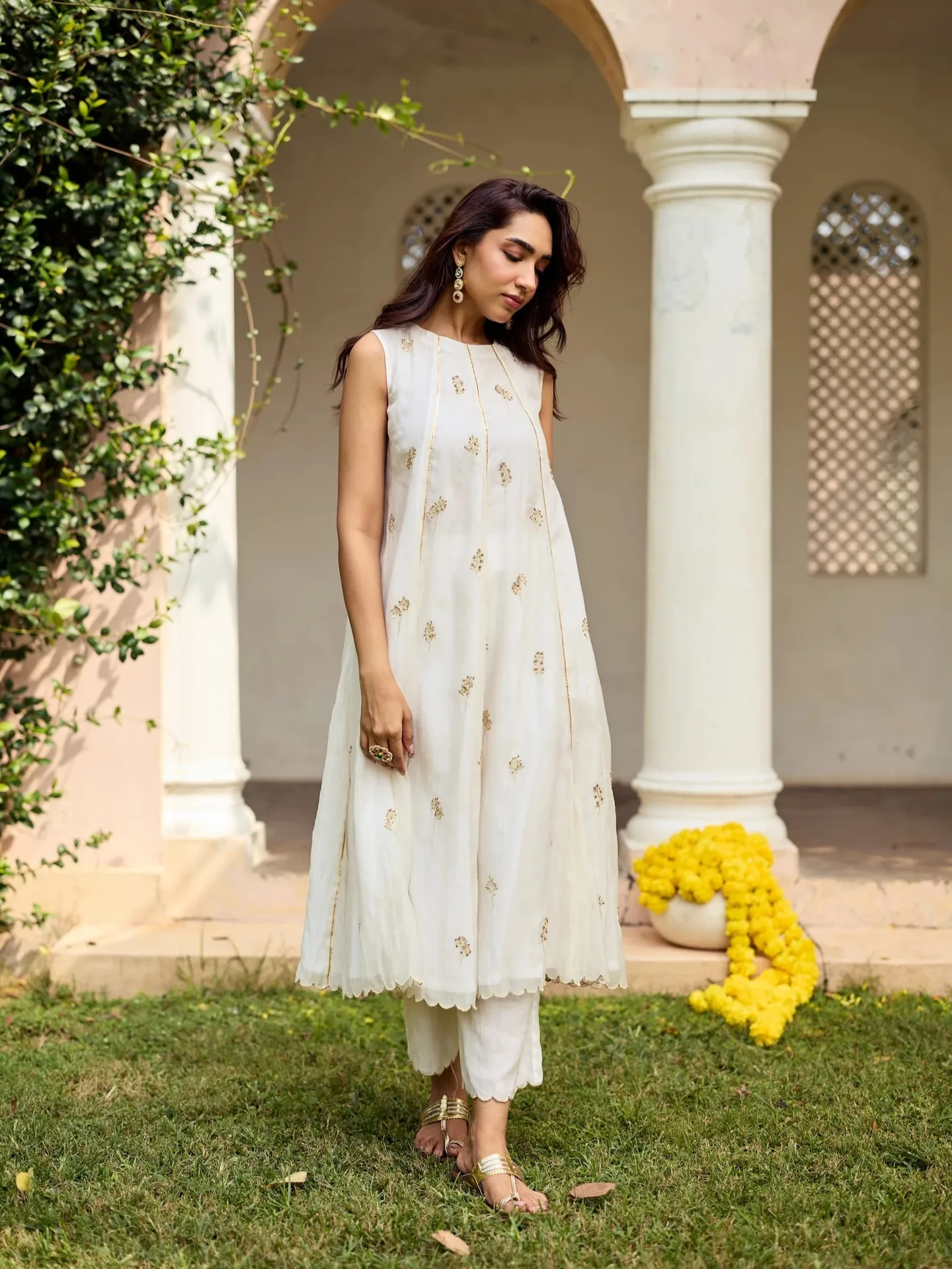 Shamaa Chanderi Kurta Set, view 2